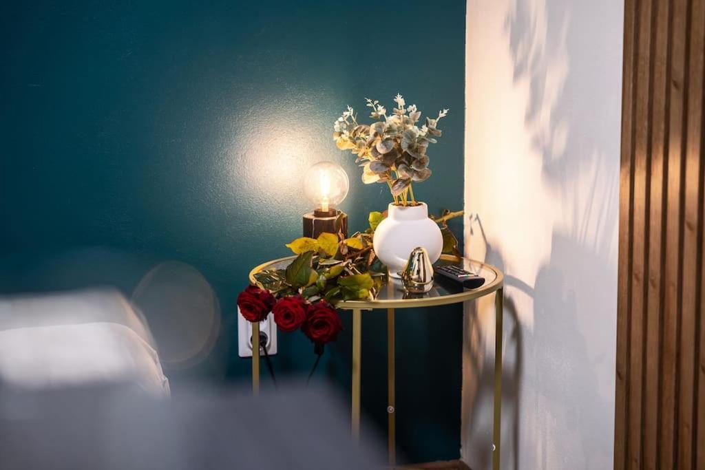 Secret Economy Studio Oasis プラハ エクステリア 写真